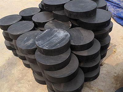 广州板式橡胶支座由若干层橡胶片与薄钢板经加压硫化